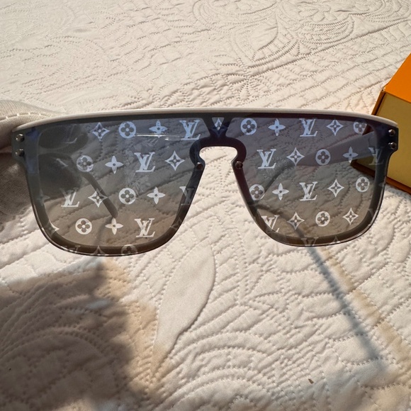 LV (White) Monogram Sunglasses - Picture 1 of 8
